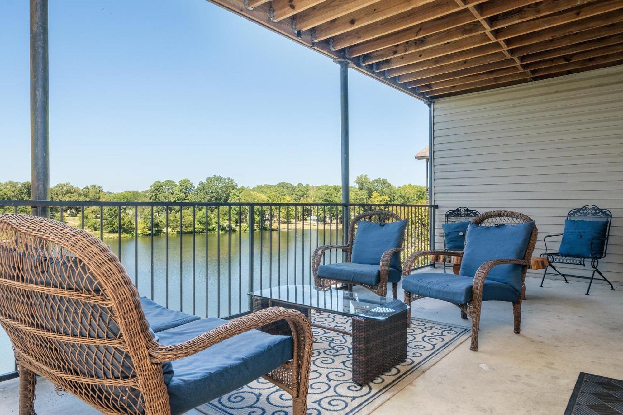Ember'S View, Spa City Jewel- Lovely Lake Condo Hot Springs Exterior foto
